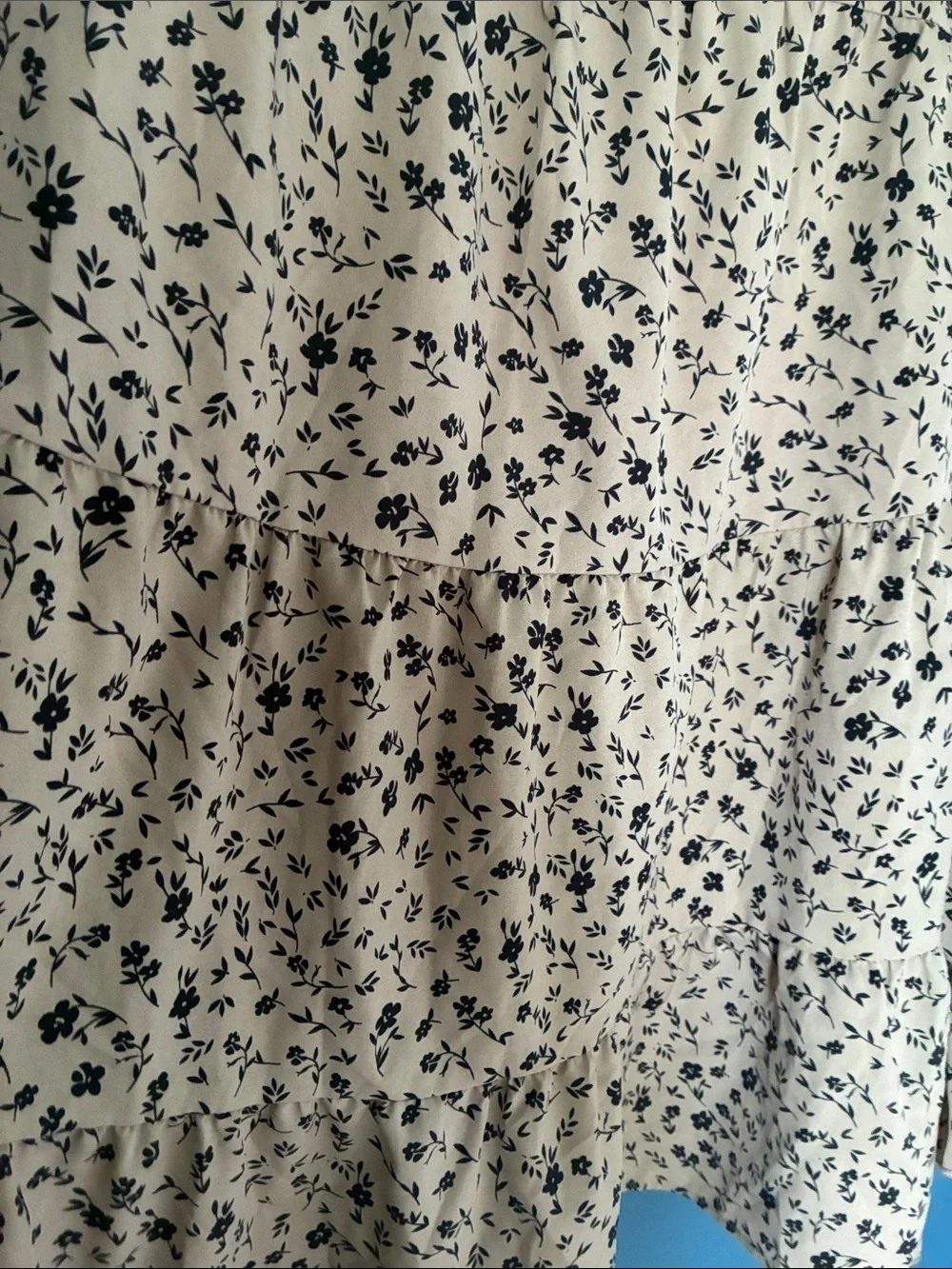 Tan and black floral tiered top - Picture 3 of 5